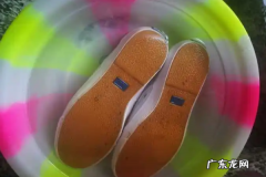 鞋掉色怎么修复,鞋子掉色怎么解决方法