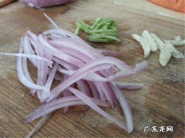 锅包肉用面粉行,做锅包肉用什么淀粉好