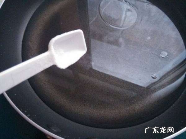 炒秋葵需要焯水,炒秋葵要焯水