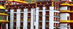称多县景点 称多县景点山泉水墨