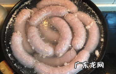 猪肉火腿肠做法图解,火腿肠的制作方法及配方教程