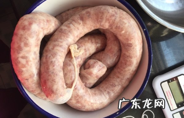 猪肉火腿肠做法图解,火腿肠的制作方法及配方教程