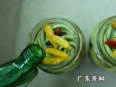 豇豆角做咸菜用开水烫熟,用小嫩豆角腌制咸菜得用开水焯过吧