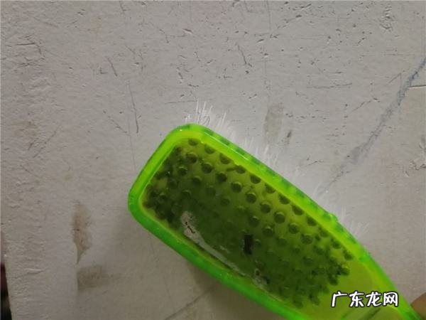 气球胶点在墙壁上怎么清理,墙上气球怎么贴好看