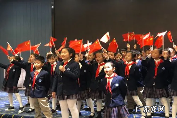 关于青春国家的句子,青年与国家的名言警句
