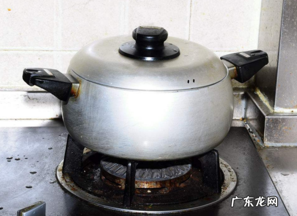 铝锅能炒菜,可以用铝合金的锅炒菜