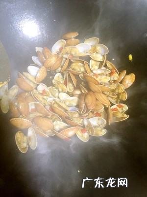 怎样让花甲开口,有的花甲不开口怎么办