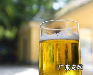 黑色运动裤掉色发红怎么恢复,黑裤子变红色如何恢复黑色