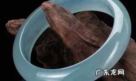 玉和翠的区别是什么,独龙玉与翡翠的区别是什么