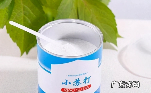 鞋边变黄了怎么洗白,运动鞋底边发黄怎么变白
