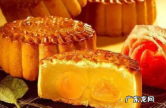 月饼蛋黄硬心是怎么回事,为什么月饼和蛋黄酥里面的蛋是硬的白的