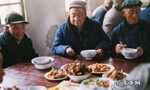 为什么说70不留宿,七十不留宿八十不留饭九十不留坐是什么意思
