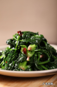 吃菠菜有什么好处,吃菠菜有什么功效和作用