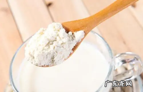 吃蛋白粉有什么作用,蛋白粉有什么功效和作用禁忌
