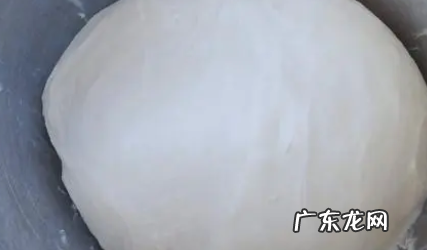 烙葱饼的家常做法,葱花烙饼的做法家常做法