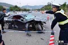 发生交通事故之后要怎么办,发生车祸后怎么处理