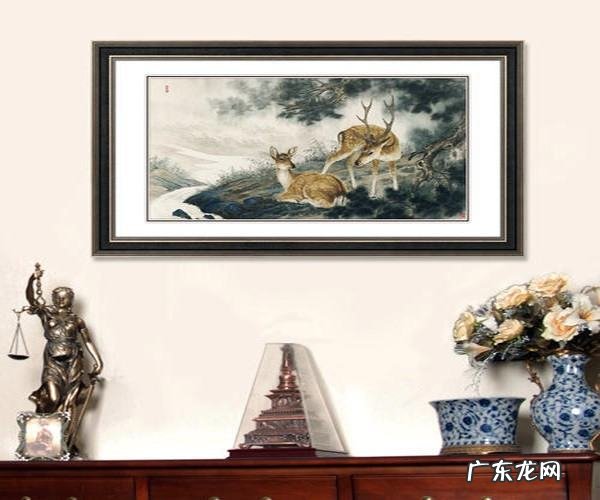 客厅装饰画挂什么好,客厅装饰画挂什么好客厅挂画