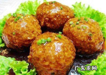 四喜丸子和狮子头是一个菜,红烧狮子头跟四喜丸子有什么区别