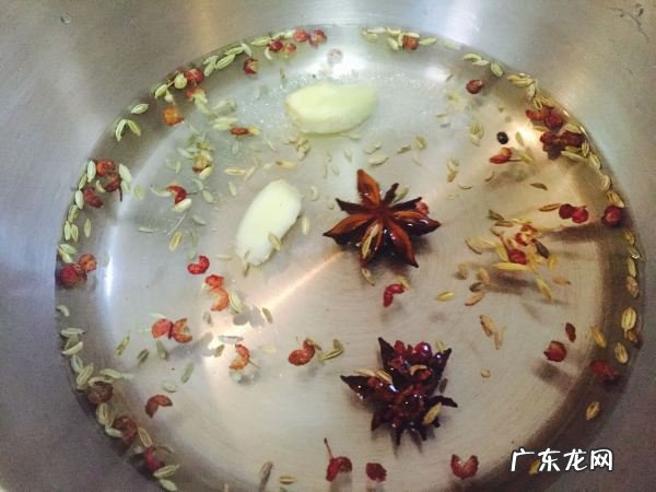 凉皮调料水的做法,正宗凉皮调料汁最详细配方
