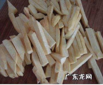 炸薯条用什么油,炸薯条应该用色拉油还是花生油好
