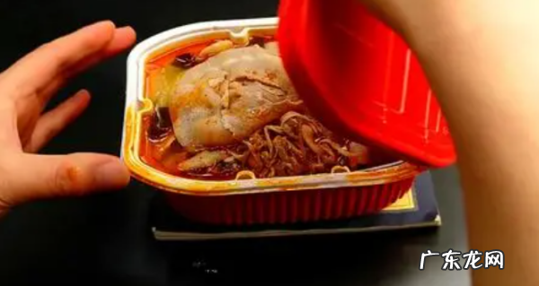 火车卧铺能带自热饭,自热米饭能不能带上火车