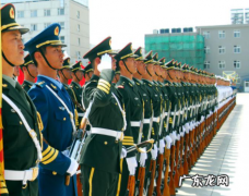 现在一个集团军多少人,一个军有多少人