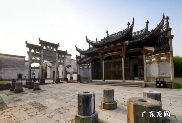 中国古建筑的三雕是什么,中国古建筑中的"三雕"包括以下哪些项