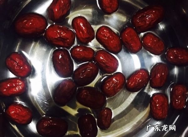 银耳汤可以放红糖,银耳汤里可以放红糖一起煮