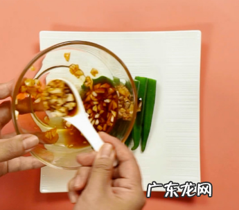 秋葵发黑了还能吃,秋葵上面黑色的是什么