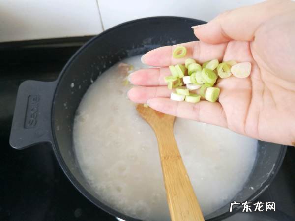 简单瘦肉粥做法,皮蛋瘦肉粥最简单做法