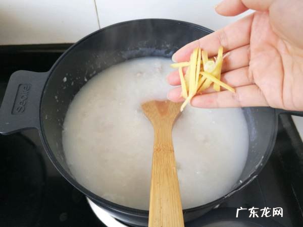 简单瘦肉粥做法,皮蛋瘦肉粥最简单做法