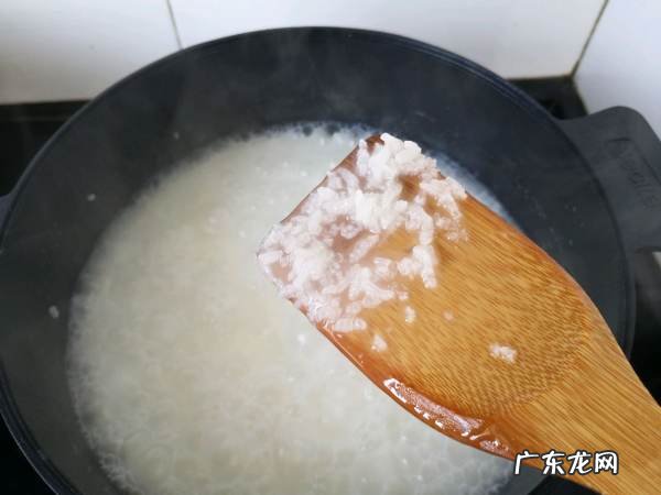 简单瘦肉粥做法,皮蛋瘦肉粥最简单做法