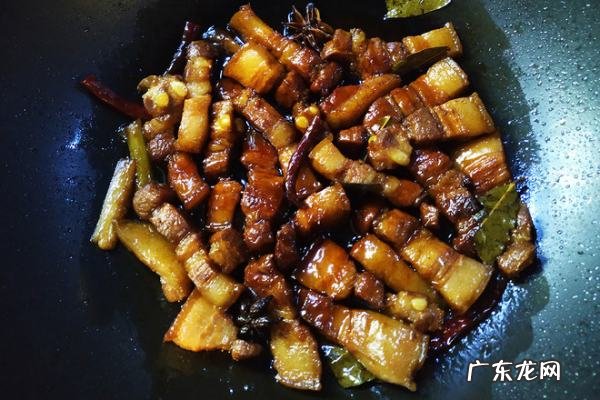 红烧肉做法最正宗的做法,红烧肉最正宗的做法入口即化