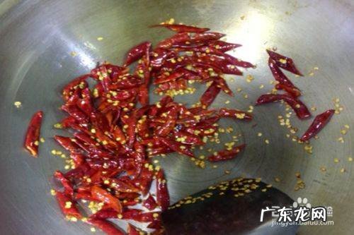 麻辣油怎么熬制,四川麻辣油的制作方法
