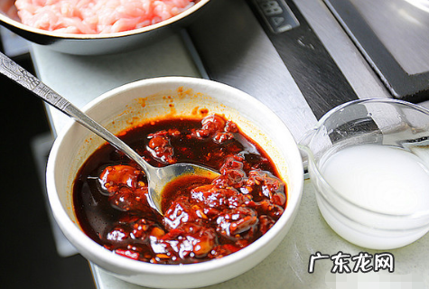 最简单的鱼香肉丝做法,鱼香肉丝的制作方法