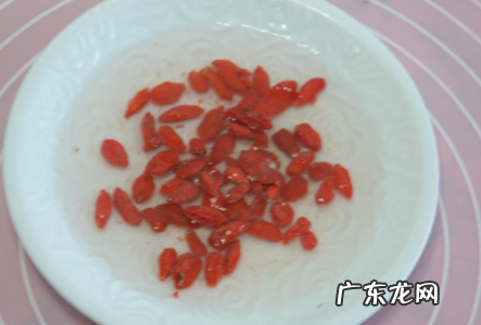 银耳汤一般熬几个小时,电饭煲银耳汤一般熬几个小时