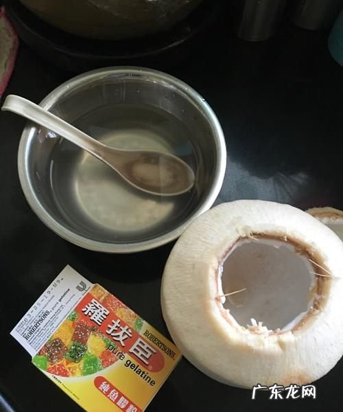 椰青怎么榨椰汁,新鲜椰汁正确的吃法和做法