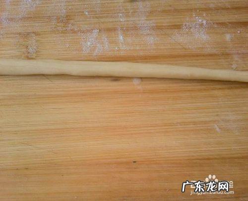 麻花为什么一炸就散,炸麻花的面揉不到一起