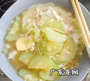 西葫芦面条家常做法,西葫芦糊塌子的家常做法