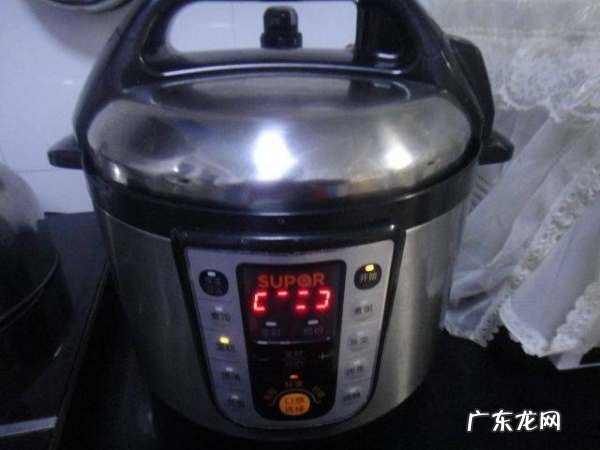 电压力锅做蛋糕用什么面粉,电压力锅怎么做蛋糕教程