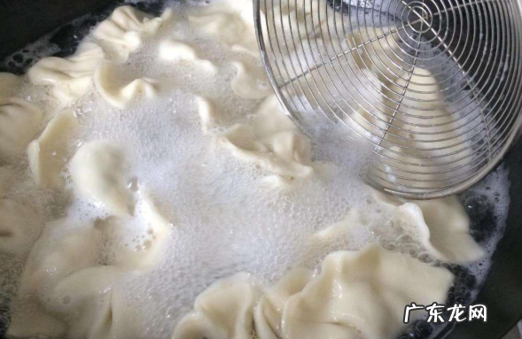 冻饺子为什么皮会裂口,包好的饺子速冻起来总是会冻裂口怎么办