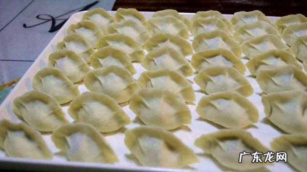 冻饺子为什么皮会裂口,包好的饺子速冻起来总是会冻裂口怎么办