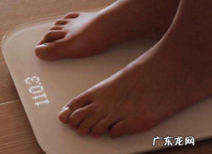 体重上下浮动几斤正常,人一天体重浮动多大是正常的