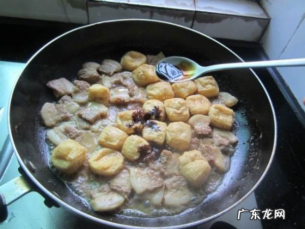 油豆腐焖肉家常做法,油豆腐烧肉的做法