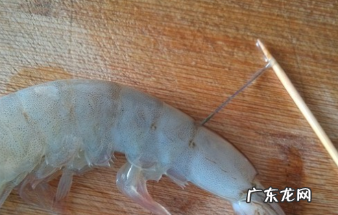 煮虾用热水还是冷水多长时间,煮大虾需要多长时间