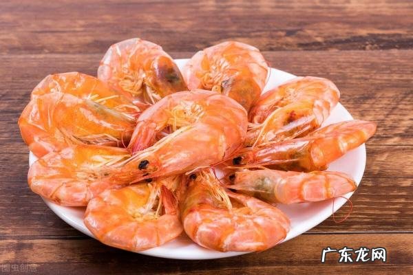 煮虾用热水还是冷水多长时间,煮大虾需要多长时间