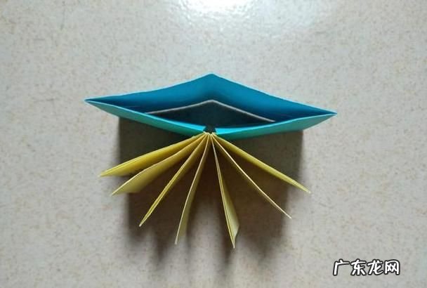 怎么把a4纸做成厚本子,怎样把a4纸的资料做成一本书的样式