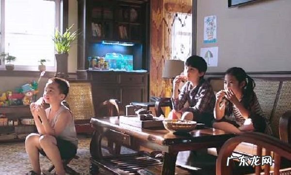 李尖尖的妈妈怎么死的,以家人之名里李尖尖带得手表是什么牌子的