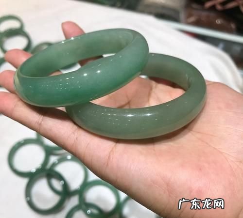 东陵玉越戴越透,东陵玉戴久了会怎样岫玉哪个比较好