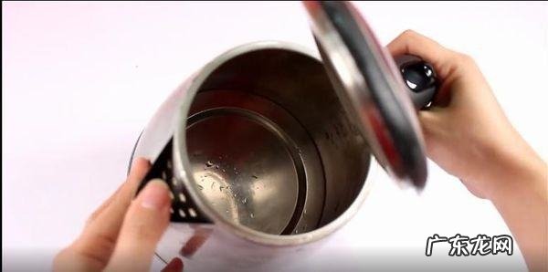 牛奶粘锅怎么洗掉,煮牛奶糊锅底烧焦怎么清洗